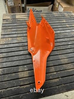 Carénage Latéral KTM 1290 Super Duke R 61708051000EBA