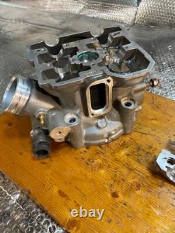 Couvercle de soupape de culasse avant KTM 990 Super Duke LC8 08