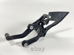 KTM 990 Super Duke R LC8 07-11 repose pied avant droit 61003039000 d'occasion