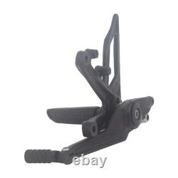 Platine repose pied avant droite (Ktm SUPER DUKE R EVO 1290 2022 2024)