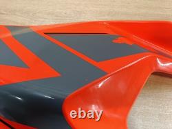 UN FLAN DE CARENAGE DROIT MOTO 61508051000 KTM 1290 Super Duke GT
