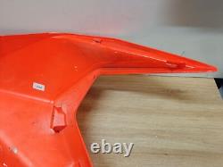 UN FLAN DE CARENAGE GAUCHE MOTO 61508050000 KTM 1290 Super Duke GT